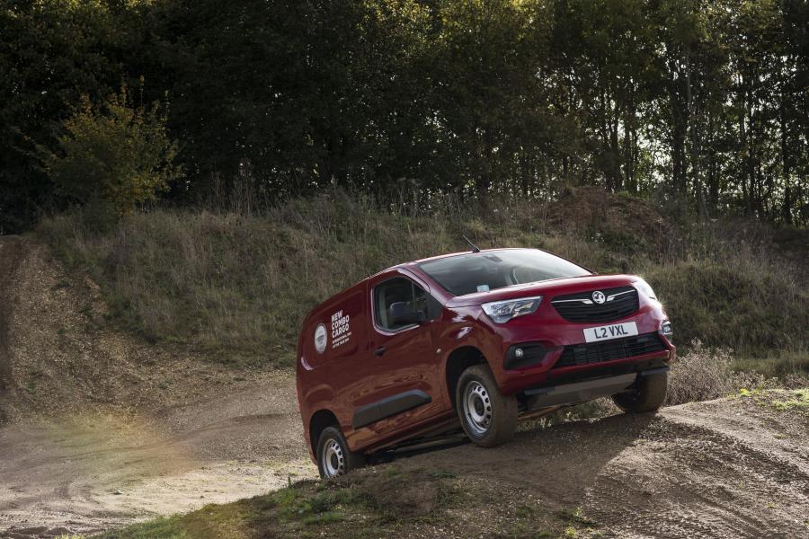 Vauxhall Combo Cargo 4x4 2020 года  (фото 9 из 13)